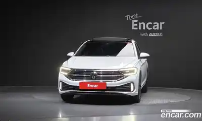 Volkswagen Jetta 2023 1.5 автомат (гидро), миниатюра 3