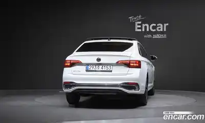 Volkswagen Jetta 2023 1.5 автомат (гидро), миниатюра 4