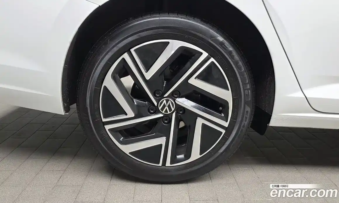 Volkswagen Jetta 2023 1.5 автомат (гидро), фото 5