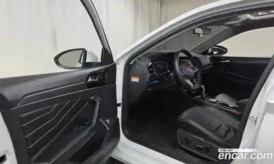 Volkswagen Jetta 2023 1.5 автомат (гидро), миниатюра 10