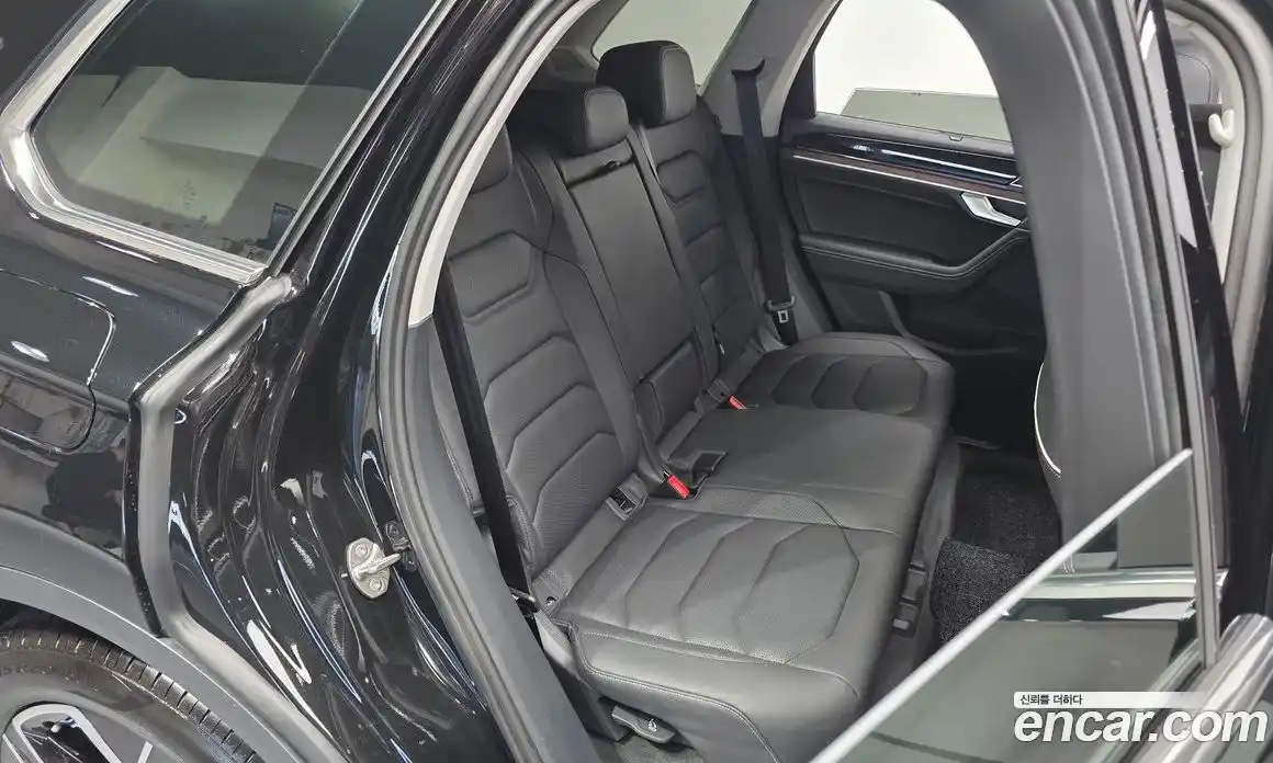 Volkswagen Touareg 2025 3.0 автомат (гидро), фото 11