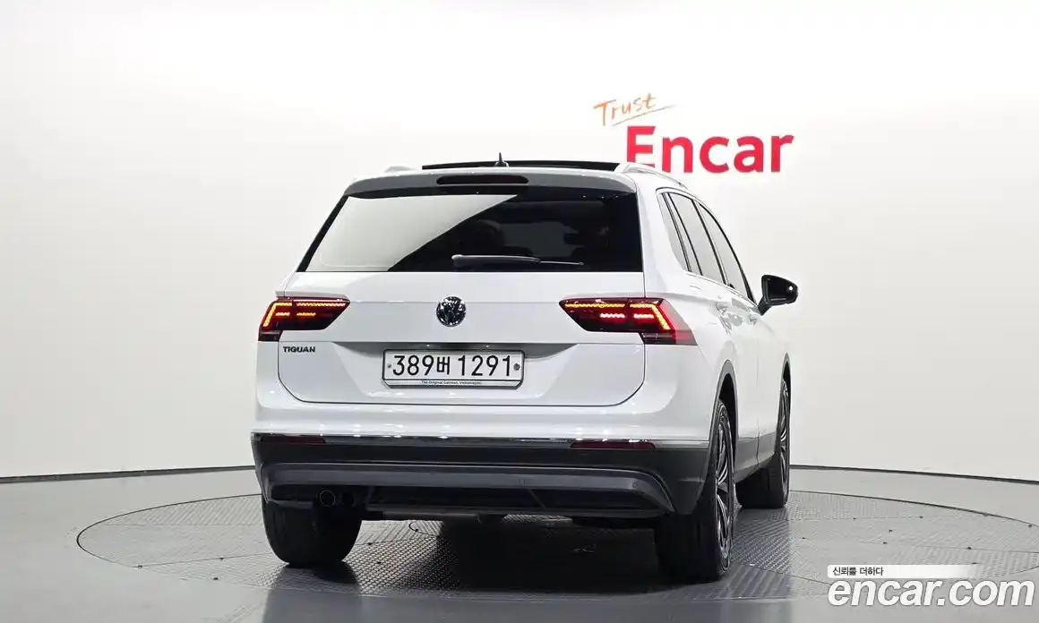 Volkswagen Tiguan 2020 2.0 автомат (гидро), фото 4