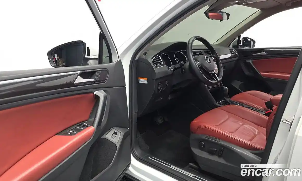 Volkswagen Tiguan 2020 2.0 автомат (гидро), фото 10