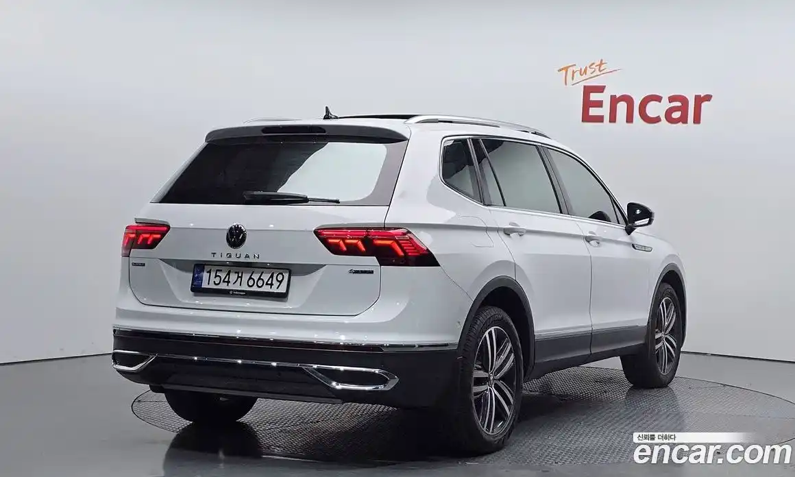 Volkswagen Tiguan 2022 2.0 автомат (гидро), фото 1