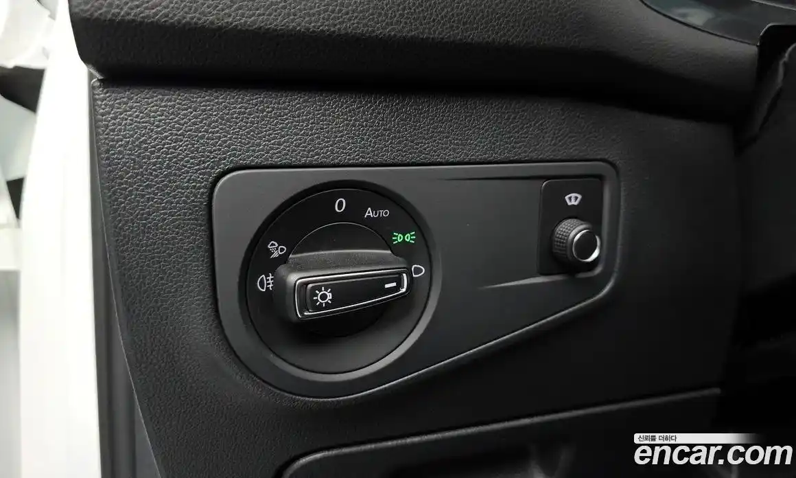 Volkswagen Tiguan 2022 2.0 автомат (гидро), фото 23