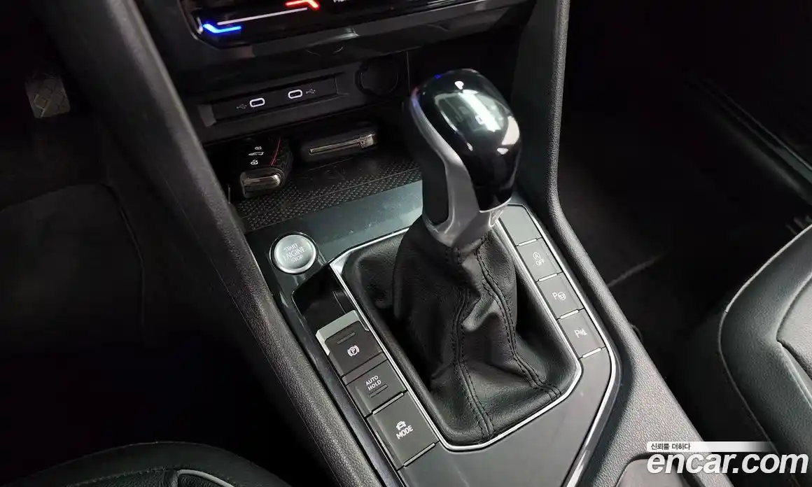 Volkswagen Tiguan 2021 2.0 автомат (гидро), фото 12
