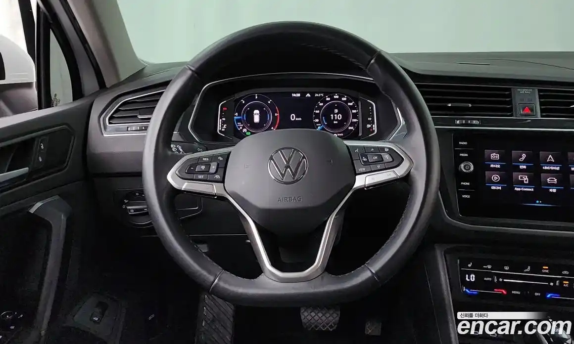 Volkswagen Tiguan 2021 2.0 автомат (гидро), фото 19