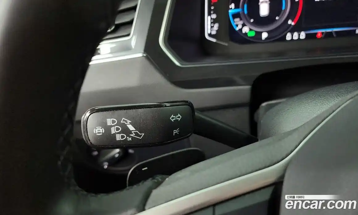 Volkswagen Tiguan 2021 2.0 автомат (гидро), фото 29