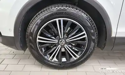 Volkswagen Tiguan 2021 2.0 автомат (гидро), миниатюра 5