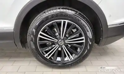 Volkswagen Tiguan 2021 2.0 автомат (гидро), миниатюра 7