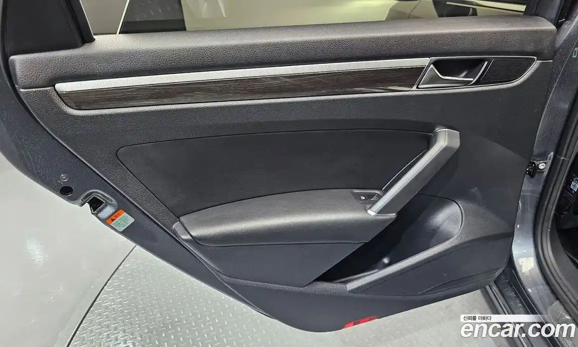Volkswagen Passat 2018 2.0 автомат (гидро), фото 15