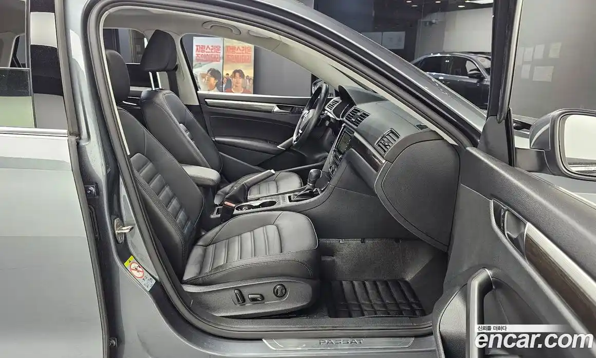 Volkswagen Passat 2018 2.0 автомат (гидро), фото 18