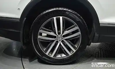 Volkswagen Tiguan 2020 2.0 автомат (гидро), миниатюра 5