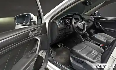 Volkswagen Tiguan 2020 2.0 автомат (гидро), миниатюра 10