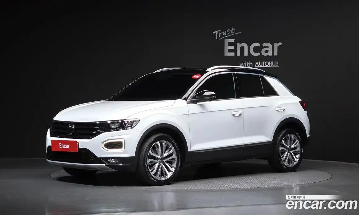 Volkswagen T-Roc 2022 2.0 автомат (гидро), фото 1