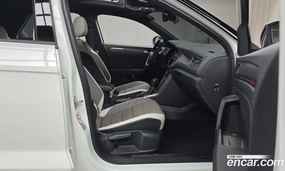 Volkswagen T-Roc 2022 2.0 автомат (гидро), фото 16