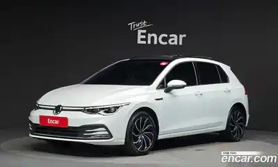 Volkswagen Golf, 2023, 82 477 км