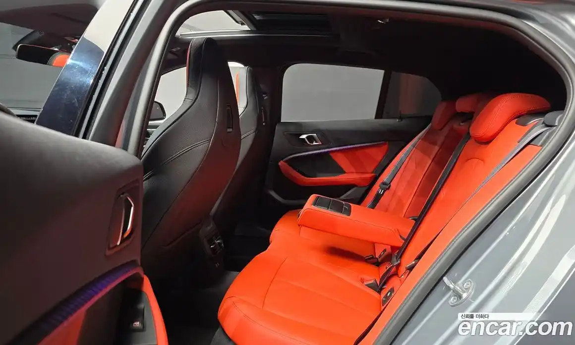 BMW 1 серия 2022 2.0 автомат (гидро), фото 18