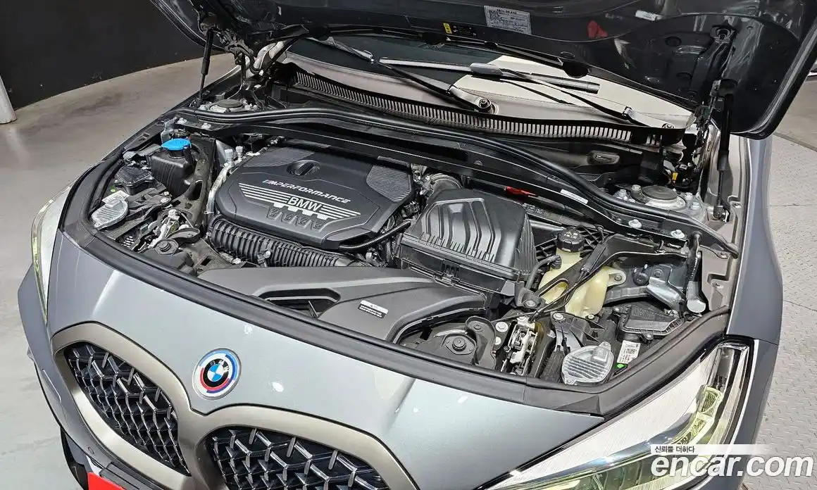 BMW 1 серия 2022 2.0 автомат (гидро), фото 6