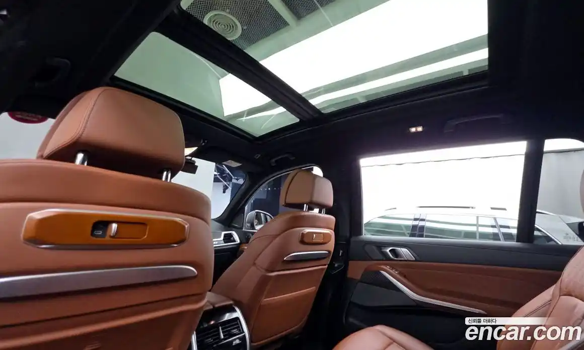 BMW X7 2024 3.0 автомат (гидро), фото 24