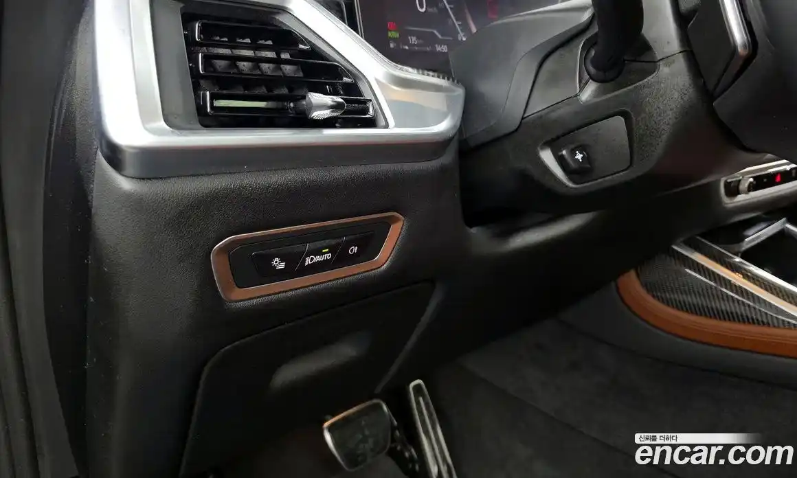 BMW X7 2024 3.0 автомат (гидро), фото 27