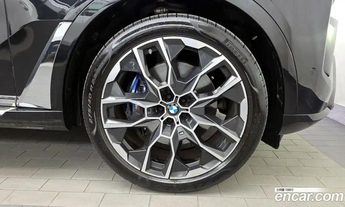 BMW X7 2024 3.0 автомат (гидро), фото 7