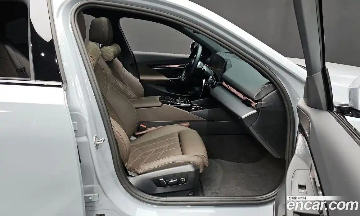 BMW i5 2024 0.2 автомат (гидро), фото 15