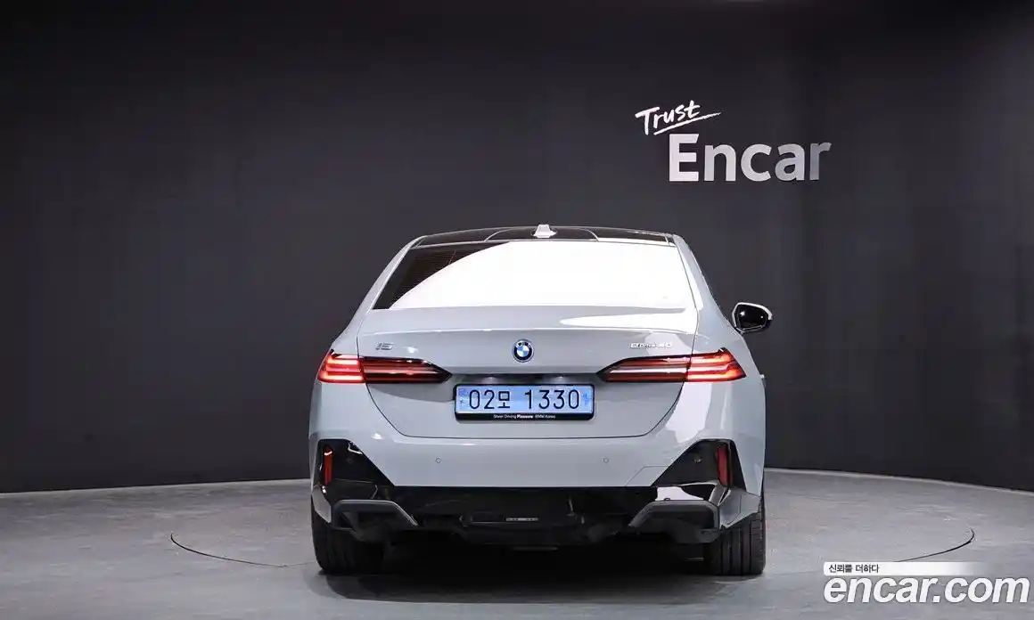 BMW i5 2024 0.2 автомат (гидро), фото 3