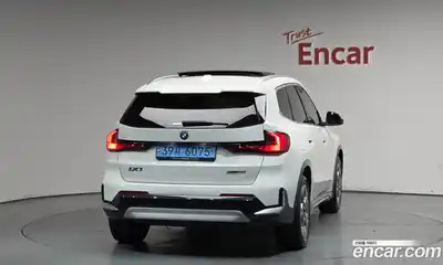 BMW iX1 2023 0.2 автомат (гидро), миниатюра 4
