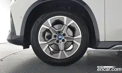 BMW iX1 2023 0.2 автомат (гидро), миниатюра 5