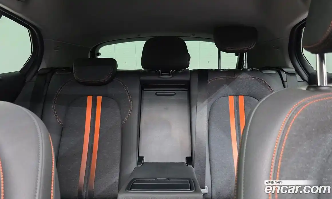 BMW 1 серия 2021 2.0 автомат (гидро), фото 27
