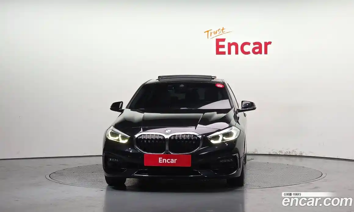 BMW 1 серия 2021 2.0 автомат (гидро), фото 3