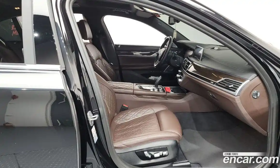 BMW 7 серия 2022 3.0 автомат (гидро), фото 16