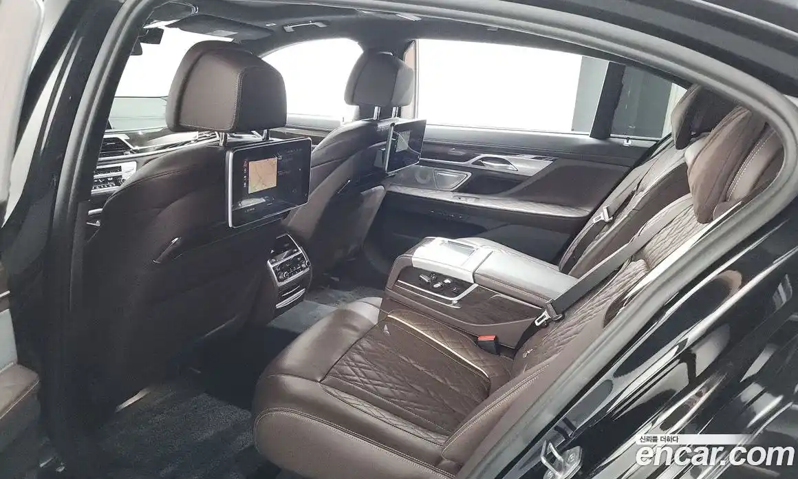 BMW 7 серия 2022 3.0 автомат (гидро), фото 17