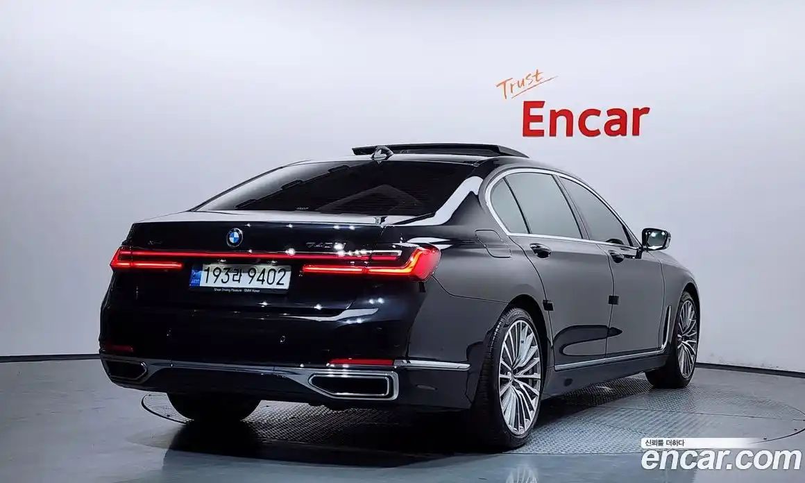 BMW 7 серия 2022 3.0 автомат (гидро), фото 2