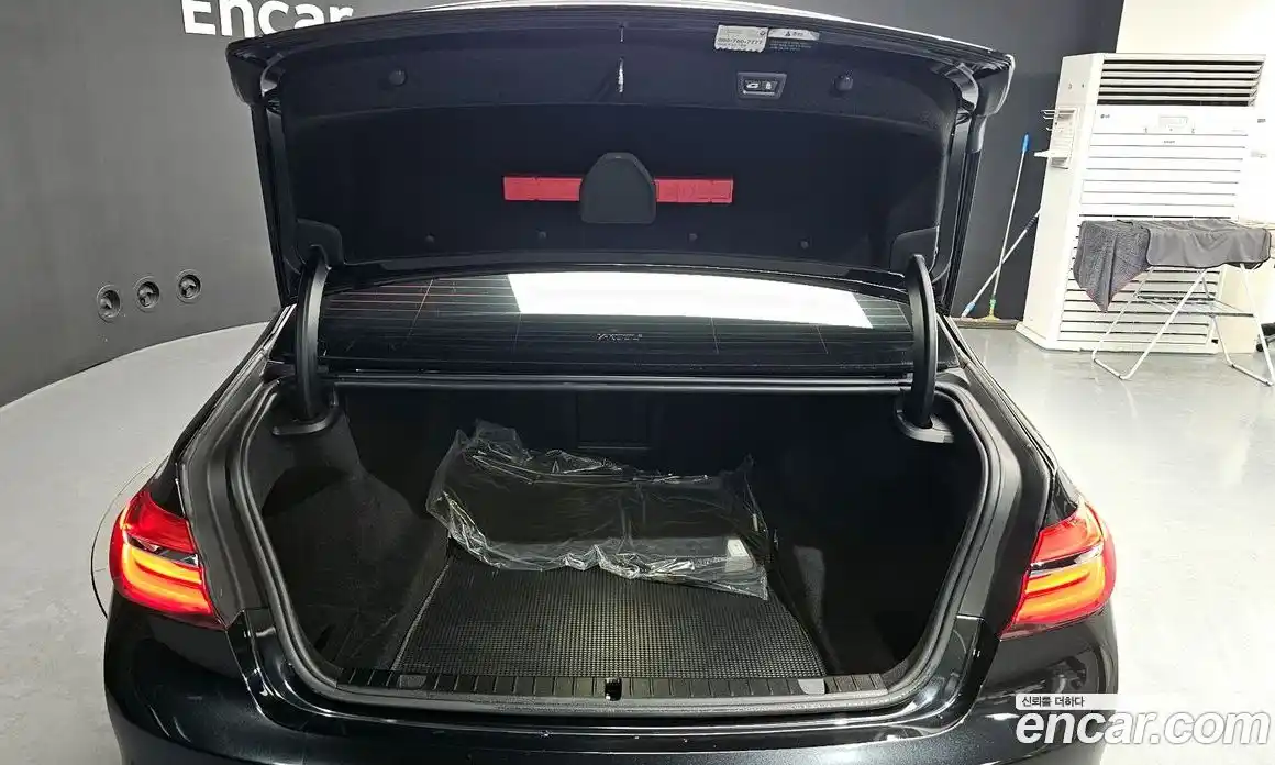 BMW 7 серия 2016 3.0 автомат (гидро), фото 20
