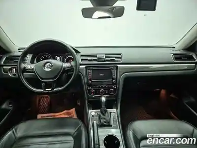 Volkswagen Passat 2018 2.0 автомат (гидро), миниатюра 7
