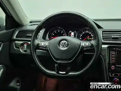 Volkswagen Passat 2018 2.0 автомат (гидро), миниатюра 9