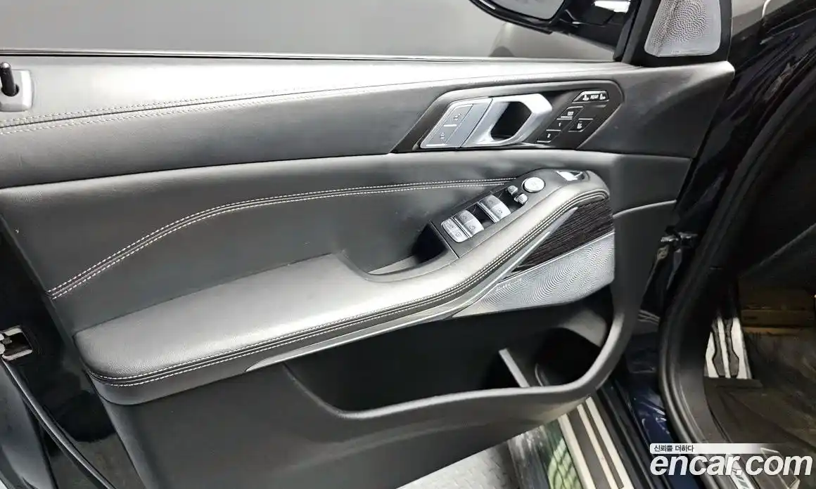 BMW X7 2021 3.0 автомат (гидро), фото 14