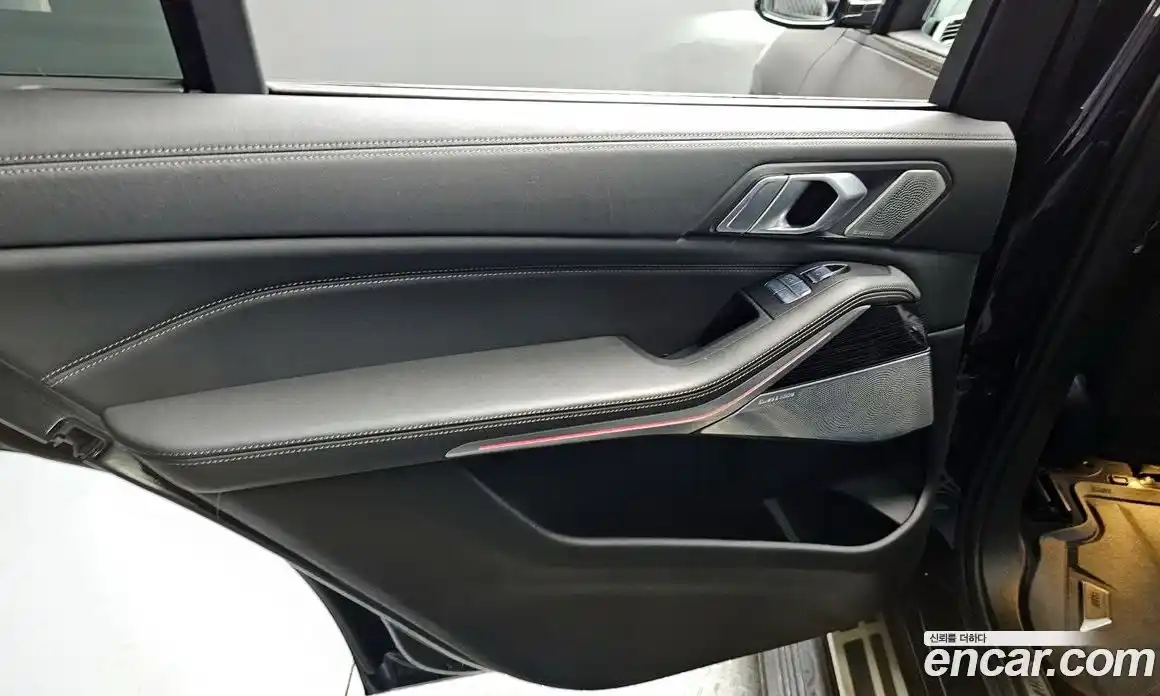 BMW X7 2021 3.0 автомат (гидро), фото 15