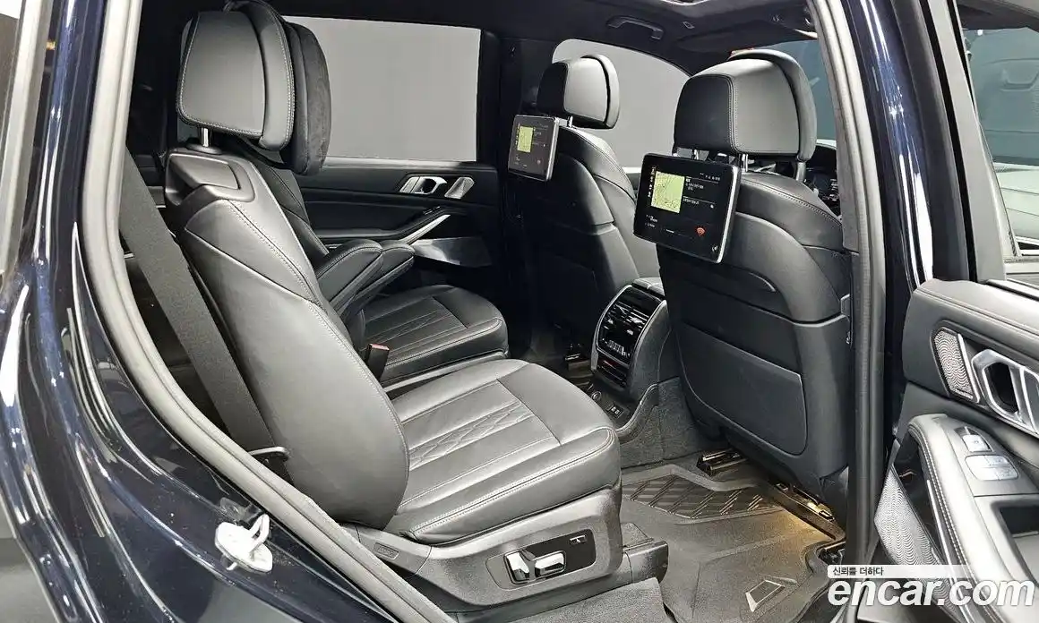 BMW X7 2021 3.0 автомат (гидро), фото 17