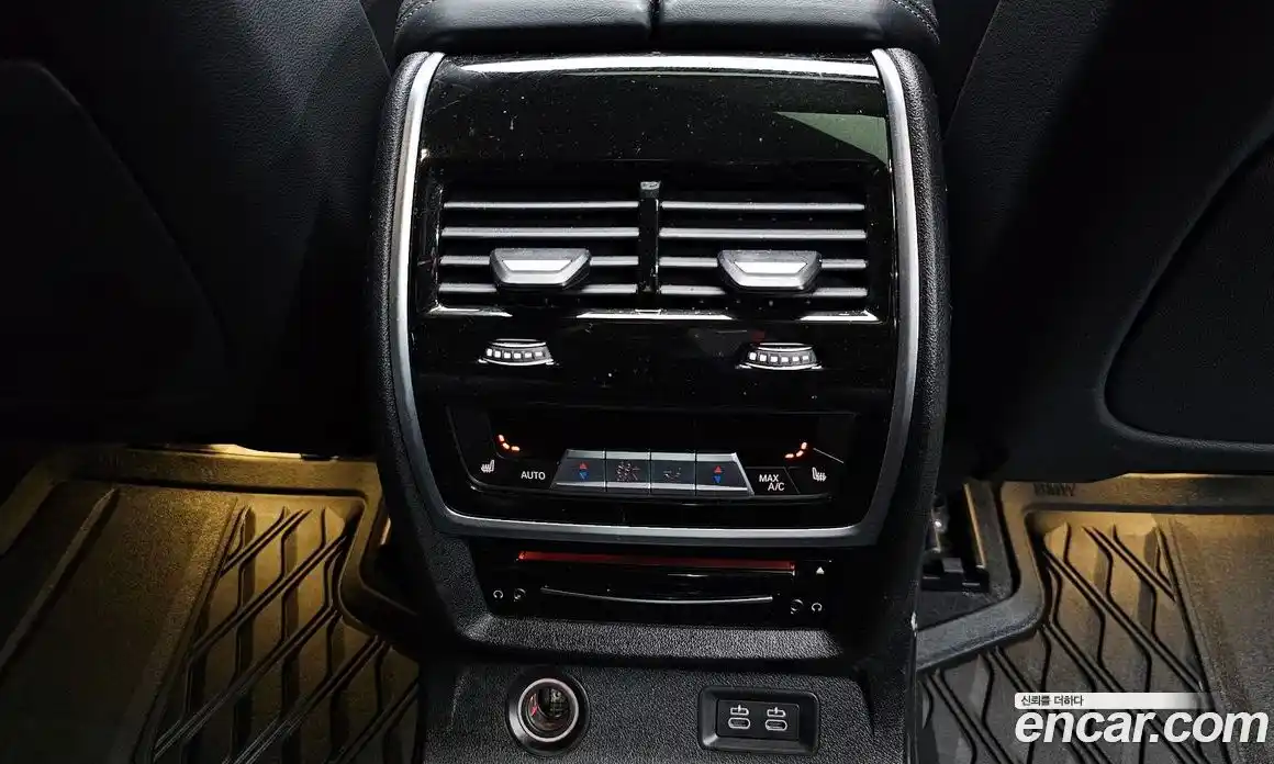 BMW X7 2021 3.0 автомат (гидро), фото 24