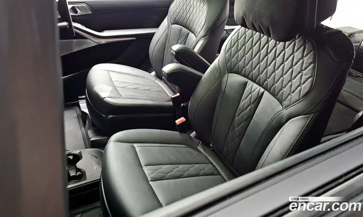 BMW X7 2021 3.0 автомат (гидро), фото 27