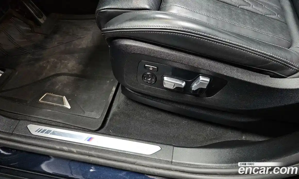 BMW X7 2021 3.0 автомат (гидро), фото 32