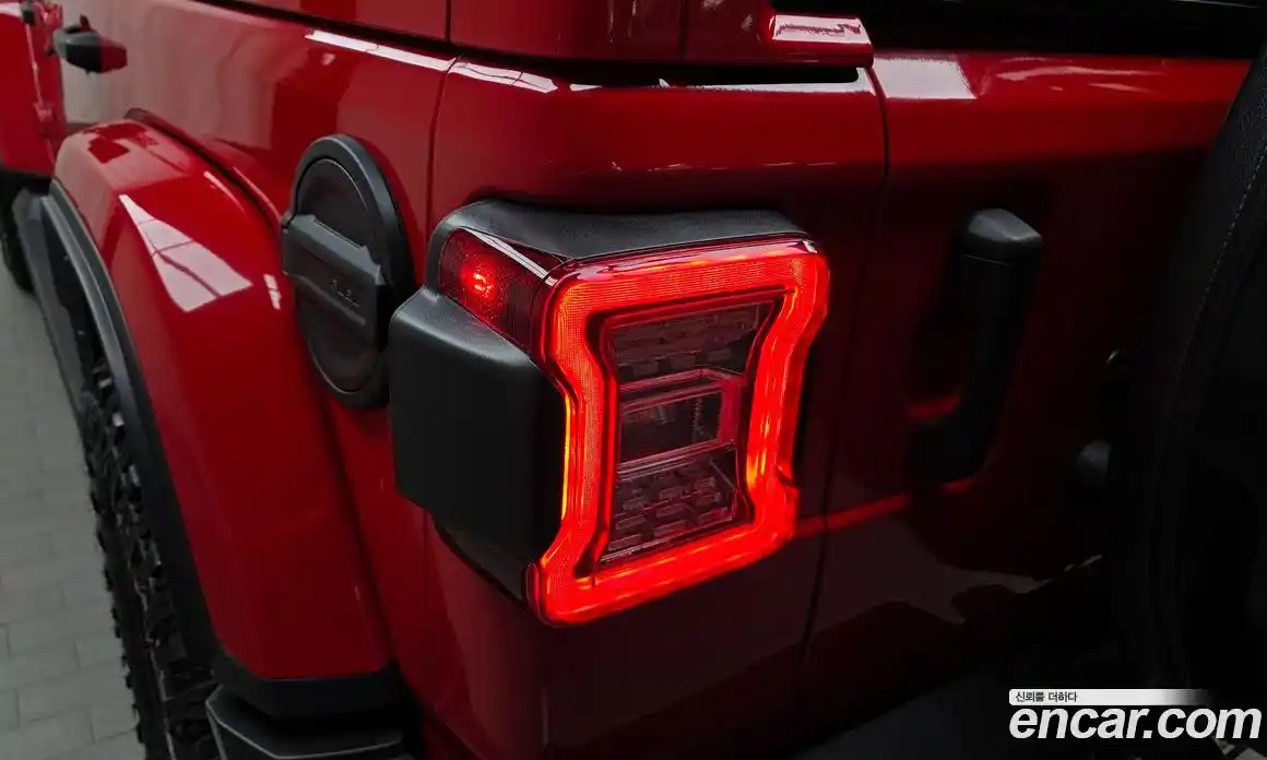 Jeep Wrangler 2021 2.0 автомат (гидро), фото 9