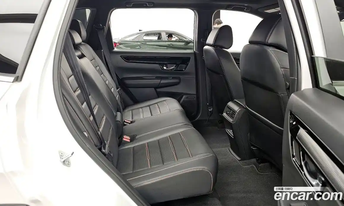 Honda CR-V 2023 2.0 автомат (гидро), фото 18