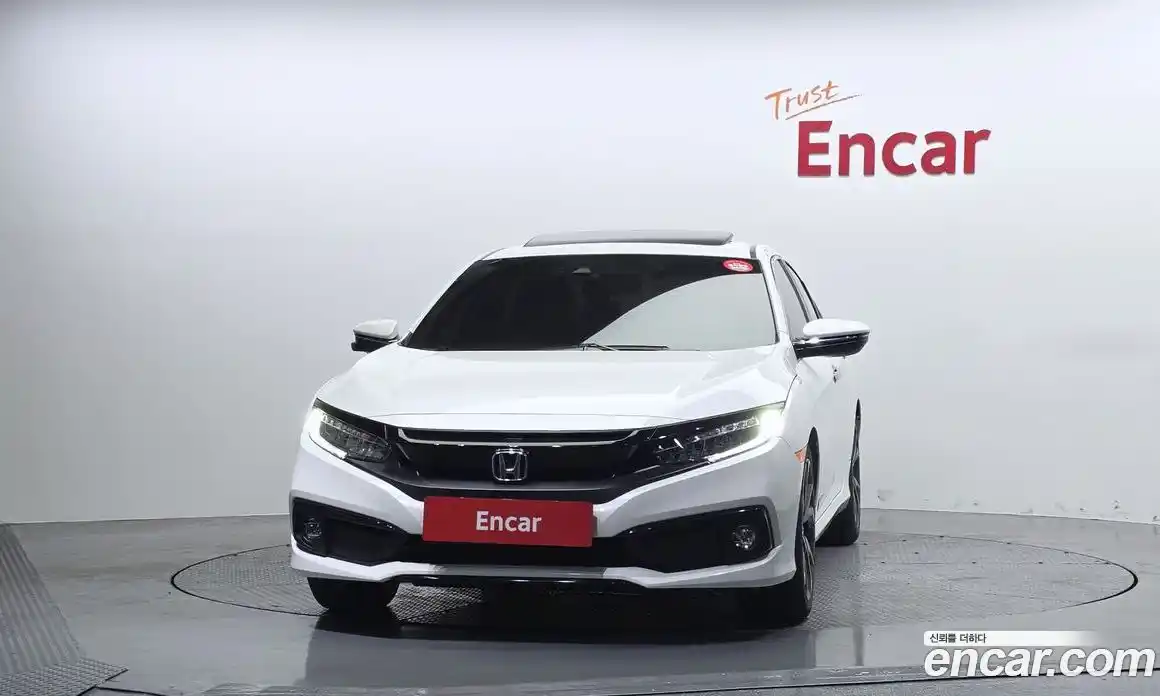 Honda Civic 2019 1.5 автомат (гидро), фото 3