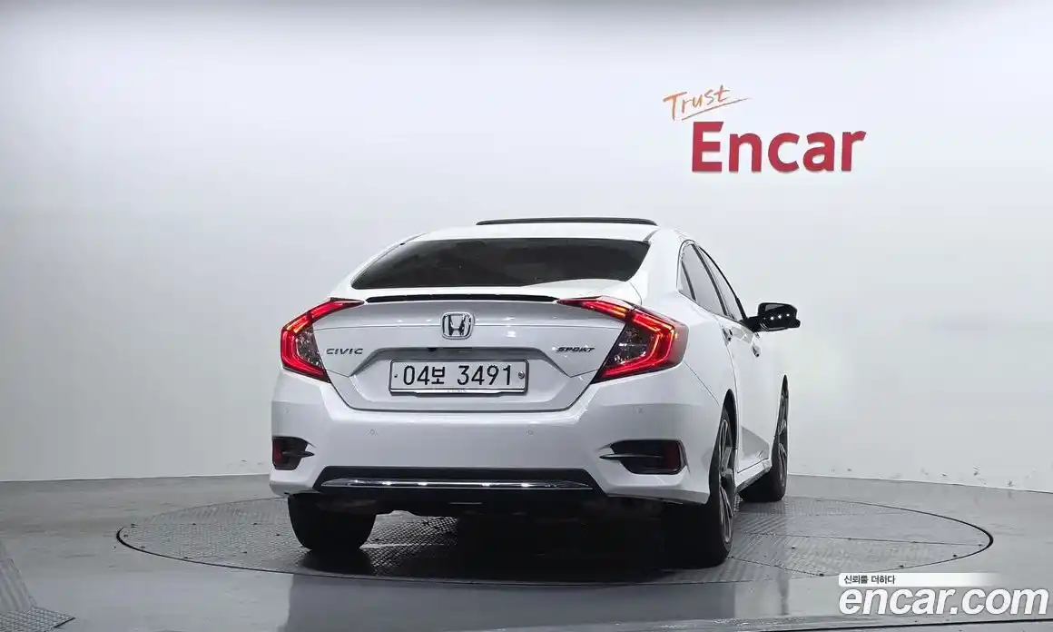 Honda Civic 2019 1.5 автомат (гидро), фото 4