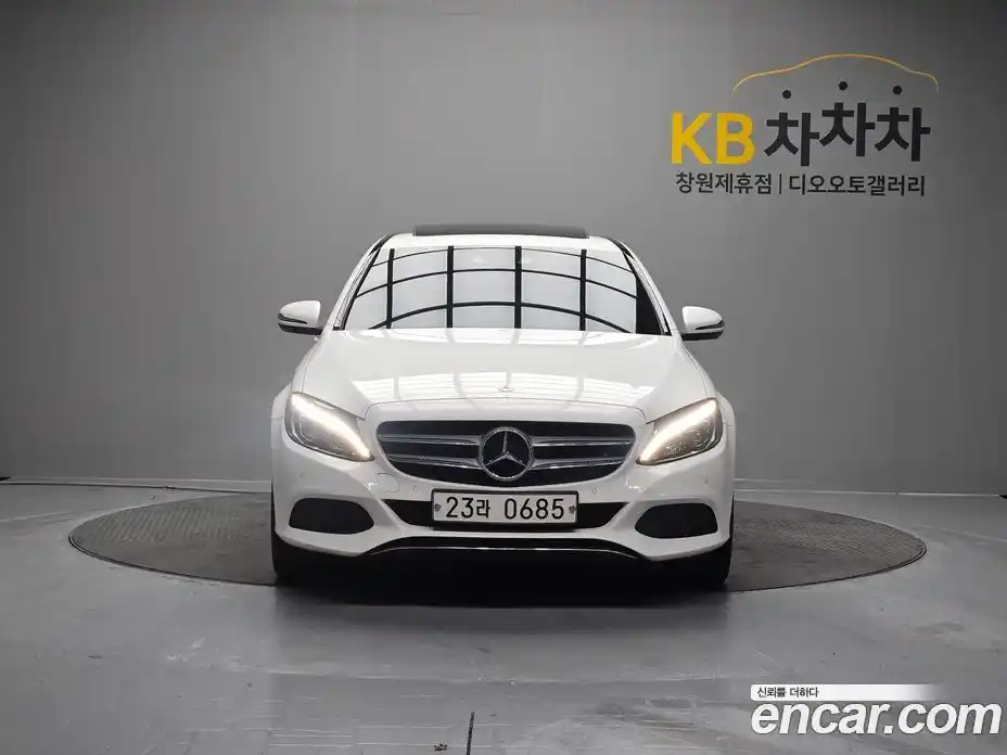 Mercedes-Benz C-Class 2016 2.0 автомат (гидро), фото 2