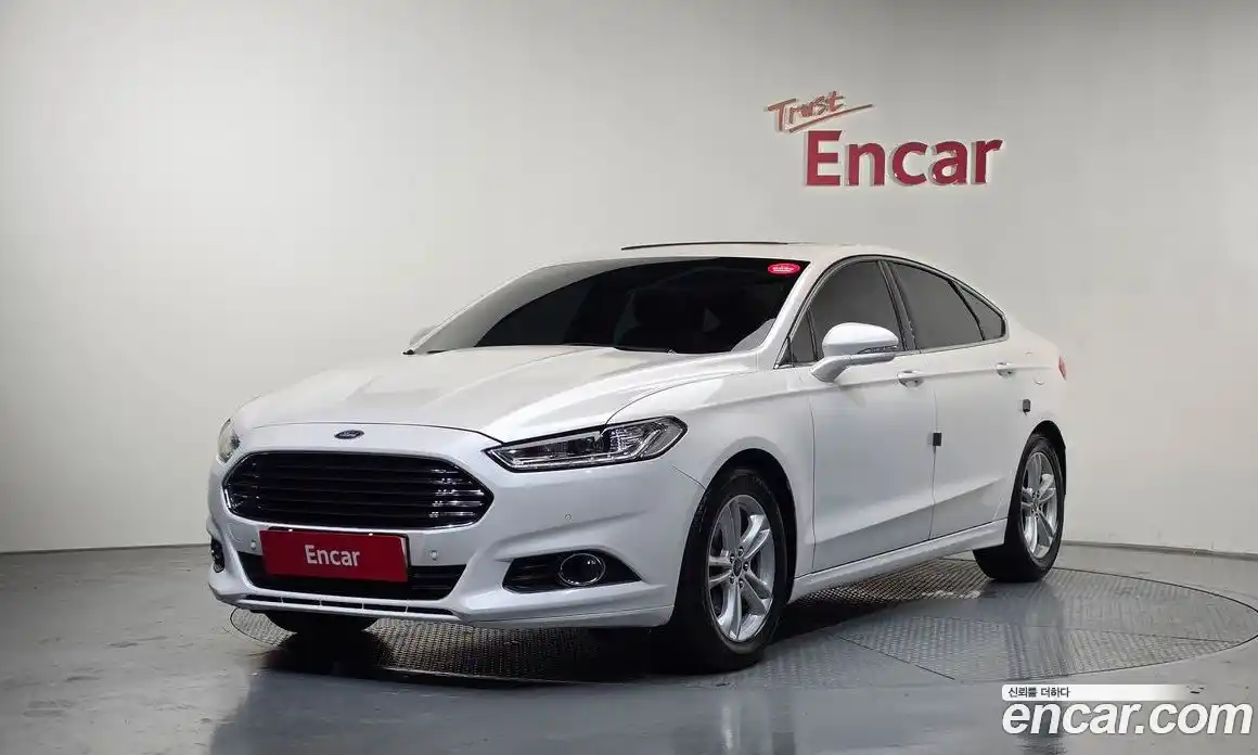 Ford Mondeo 2016 2.0 автомат (гидро), фото 1